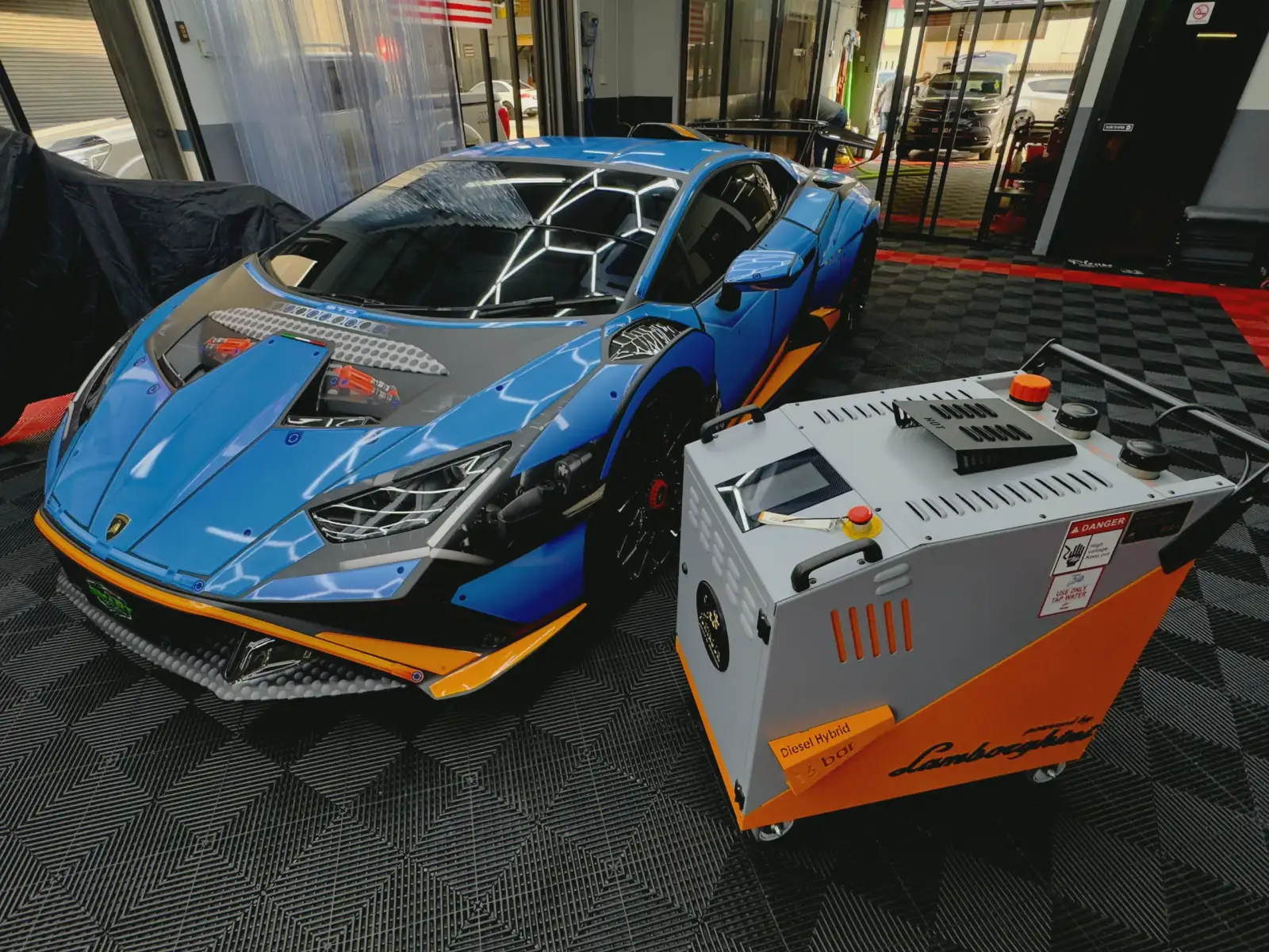 Fortador steam machine, a Lamborghini-brand unit, in the Smart Elite shop