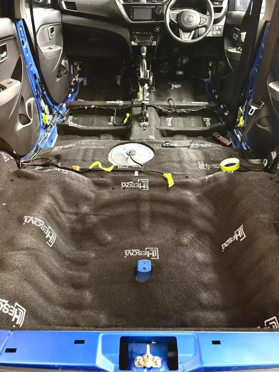 Car cabin stripped to bare metal and fully lined with HESOVI Heat Pro insulation material